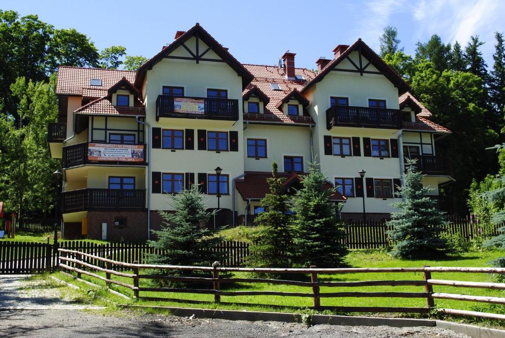Apartamenty Sun Seasons 24 - Rezydencja Parkowa Szklarska Poręba Eksteriør billede